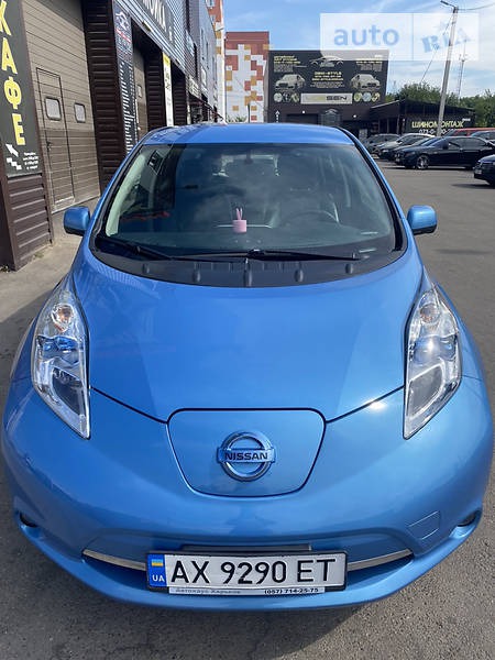 Nissan Leaf 2014  випуску Харків з двигуном 0 л електро хэтчбек автомат за 12700 долл. 