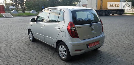 Hyundai i10 2011  випуску Луцьк з двигуном 0 л бензин хэтчбек автомат за 7350 долл. 