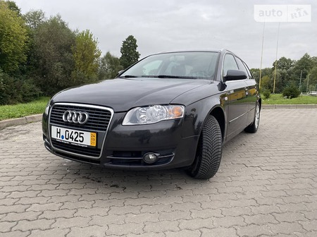 Audi A4 Limousine 2007  випуску Львів з двигуном 2 л дизель універсал автомат за 8100 долл. 