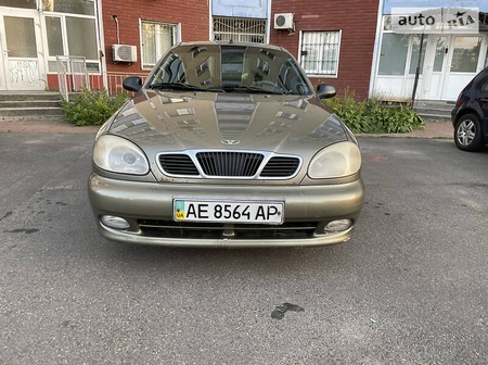 Daewoo Lanos 2004  випуску Київ з двигуном 1.5 л бензин седан механіка за 3000 долл. 