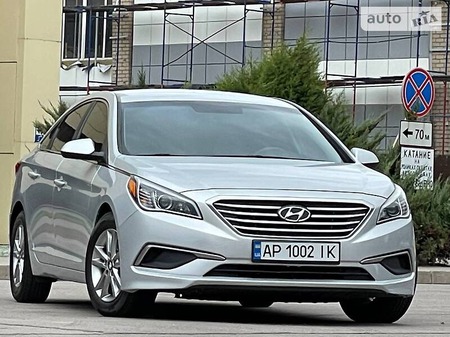 Hyundai Sonata 2016  випуску Запоріжжя з двигуном 2.4 л бензин седан автомат за 11700 долл. 