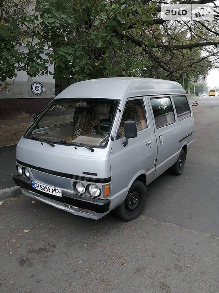 Nissan Vanette 1987  випуску Одеса з двигуном 2 л дизель мінівен механіка за 2400 долл. 