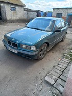 BMW 325 11.09.2021