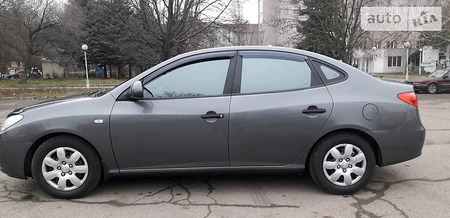 Hyundai Elantra 2008  випуску Одеса з двигуном 1.6 л бензин седан механіка за 7400 долл. 