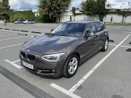 BMW 116 2013  випуску Київ з двигуном 1.6 л бензин хэтчбек автомат за 13000 долл. 