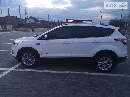 Ford Kuga 2016  випуску Харків з двигуном 2 л дизель позашляховик автомат за 18700 долл. 