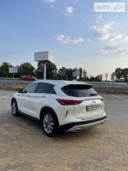 Infiniti QX50 2019  випуску Харків з двигуном 2 л бензин позашляховик автомат за 28500 долл. 