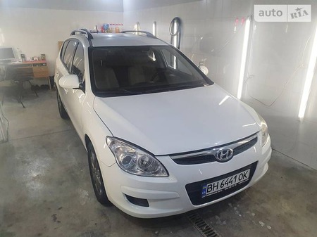 Hyundai Elantra 2011  випуску Одеса з двигуном 2 л бензин універсал автомат за 10500 долл. 