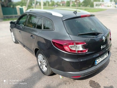 Renault Megane 2013  випуску Черкаси з двигуном 1.5 л дизель універсал автомат за 8250 долл. 