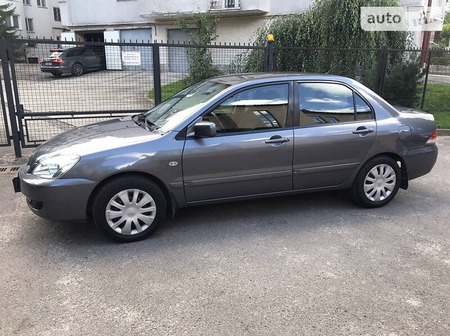 Mitsubishi Lancer 2006  випуску Львів з двигуном 1.6 л бензин седан механіка за 5000 долл. 