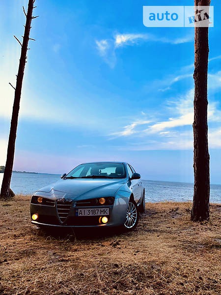 Alfa Romeo 159 2006  випуску Київ з двигуном 1.9 л бензин седан механіка за 5800 долл. 