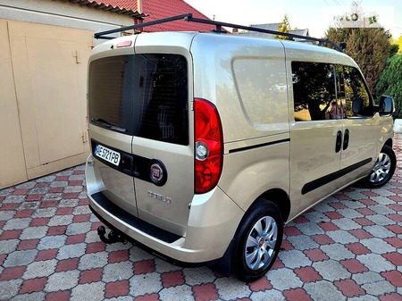 Fiat Doblo 2011  випуску Дніпро з двигуном 1.6 л дизель мінівен автомат за 8000 долл. 