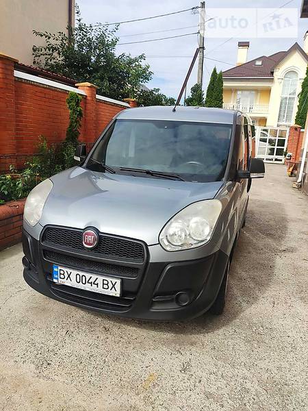 Fiat Doblo 2013  випуску Хмельницький з двигуном 1.4 л  седан механіка за 7800 долл. 