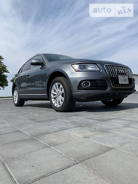 Audi Q5 2013  випуску Кропивницький з двигуном 2 л бензин позашляховик автомат за 21500 долл. 