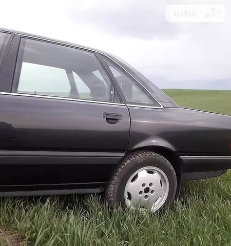 Audi 100 1990  випуску Луцьк з двигуном 2.3 л  седан механіка за 2200 долл. 