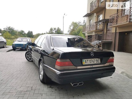 Mercedes-Benz S 420 1991  випуску Івано-Франківськ з двигуном 3 л дизель седан автомат за 7600 долл. 