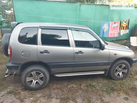 Chevrolet Niva 2008  випуску Донецьк з двигуном 1.7 л  позашляховик механіка за 6200 долл. 