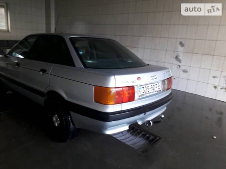 Audi 80 1987  випуску Хмельницький з двигуном 0 л бензин седан механіка за 1900 долл. 