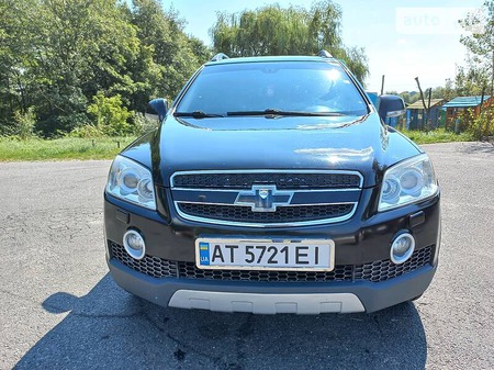 Chevrolet Captiva 2007  випуску Івано-Франківськ з двигуном 2 л дизель позашляховик  за 9900 долл. 