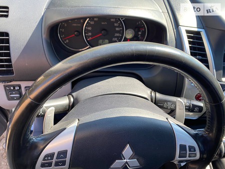 Mitsubishi Pajero Sport 2013  випуску Херсон з двигуном 2.5 л дизель позашляховик автомат за 18200 долл. 