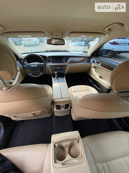 Hyundai Genesis 2015  випуску Дніпро з двигуном 3.8 л бензин седан автомат за 19999 долл. 