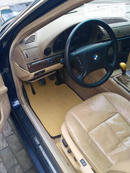 BMW 735 1997  випуску Одеса з двигуном 3.5 л бензин седан механіка за 5000 долл. 