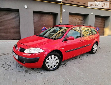 Renault Megane 2004  випуску Тернопіль з двигуном 1.6 л бензин універсал механіка за 4200 долл. 