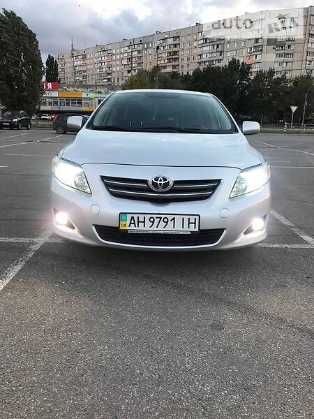 Toyota Corolla 2008  випуску Харків з двигуном 1.6 л бензин седан  за 8500 долл. 