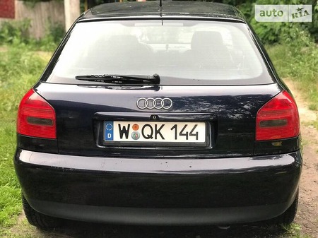 Audi A3 Limousine 1999  випуску Київ з двигуном 0 л бензин купе механіка за 1600 долл. 