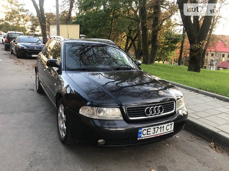 Audi A4 Limousine 2000  випуску Львів з двигуном 1.9 л дизель універсал автомат за 4600 долл. 