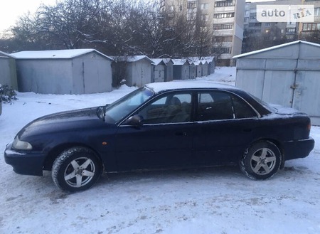 Hyundai Sonata 1995  випуску Вінниця з двигуном 1.8 л бензин седан механіка за 2500 долл. 