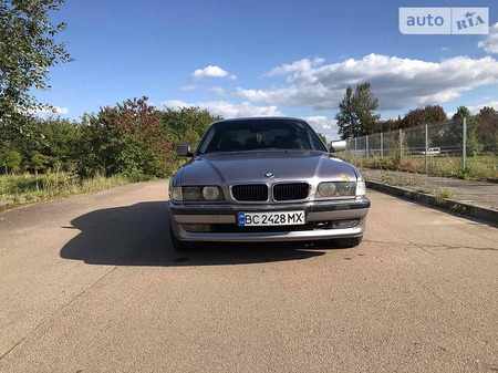 BMW 735 1998  випуску Івано-Франківськ з двигуном 3.5 л бензин седан автомат за 3999 долл. 