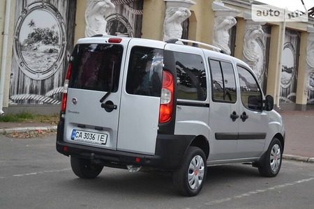 Fiat Doblo 2012  випуску Черкаси з двигуном 1.4 л  мінівен механіка за 6500 долл. 