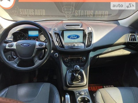 Ford Kuga 2016  випуску Вінниця з двигуном 2 л дизель позашляховик механіка за 16550 долл. 
