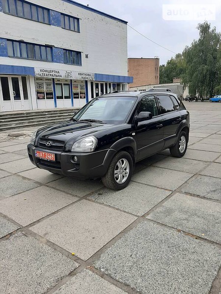 Hyundai Tucson 2006  випуску Суми з двигуном 2 л бензин позашляховик механіка за 7899 долл. 