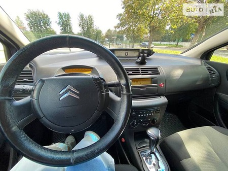 Citroen C4 2007  випуску Львів з двигуном 1.6 л бензин хэтчбек автомат за 6200 долл. 