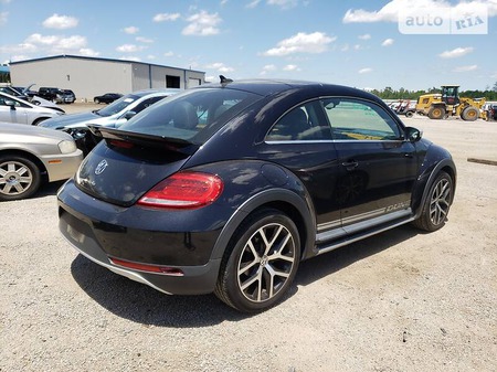 Volkswagen Beetle 2016  випуску Київ з двигуном 0 л бензин купе автомат за 13111 долл. 