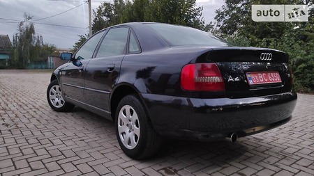 Audi A4 Limousine 2000  випуску Донецьк з двигуном 1.6 л бензин седан механіка за 6000 долл. 