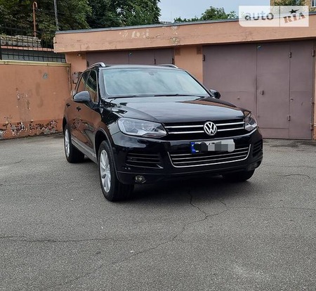 Volkswagen Touareg 2012  випуску Київ з двигуном 0 л бензин позашляховик автомат за 14700 долл. 