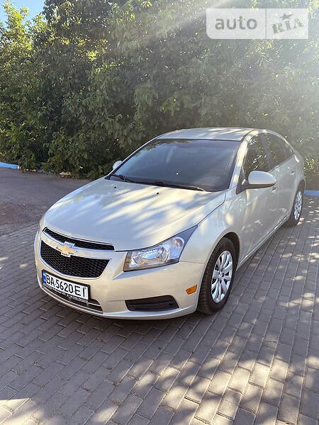 Chevrolet Cruze 2011  випуску Одеса з двигуном 1.4 л бензин седан автомат за 7200 долл. 