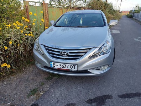 Hyundai Sonata 2013  випуску Одеса з двигуном 2 л  седан автомат за 7499 долл. 