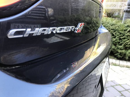 Dodge Charger 2018  випуску Київ з двигуном 3.6 л бензин седан автомат за 23500 долл. 
