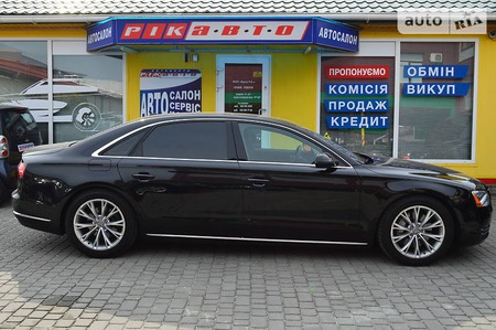 Audi A8 2014  випуску Львів з двигуном 3 л бензин седан автомат за 28900 долл. 
