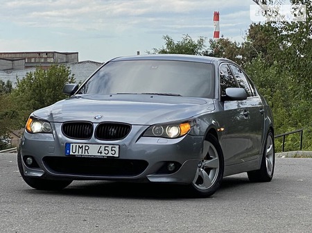 BMW 530 2004  випуску Чернівці з двигуном 3 л  седан механіка за 5900 долл. 