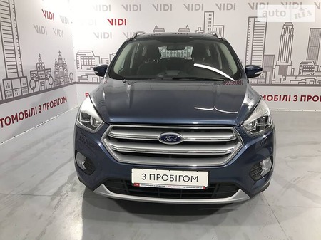 Ford Kuga 2019  випуску Київ з двигуном 1.5 л дизель позашляховик автомат за 612000 грн. 