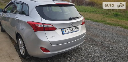 Hyundai i30 2014  випуску Ужгород з двигуном 1.6 л дизель універсал  за 9000 долл. 