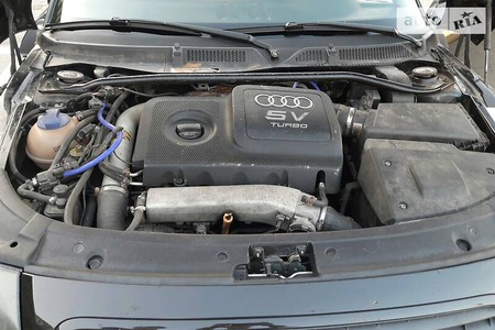Audi TT 2001  випуску Харків з двигуном 1.8 л бензин кабріолет механіка за 6000 долл. 