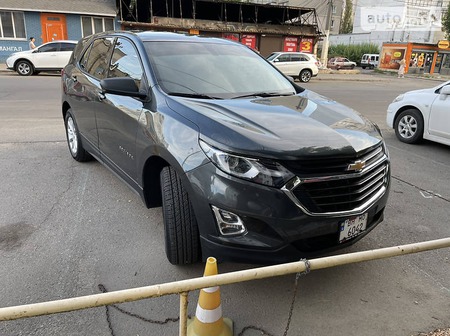 Chevrolet Equinox 2018  випуску Одеса з двигуном 1.5 л бензин позашляховик автомат за 14000 долл. 