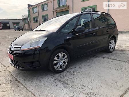 Citroen C4 Picasso 2007  випуску Львів з двигуном 1.8 л бензин мінівен механіка за 5899 долл. 