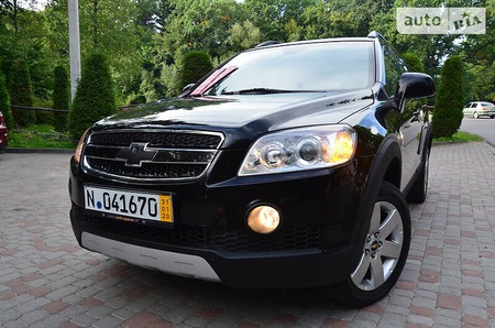 Chevrolet Captiva 2009  випуску Львів з двигуном 2 л дизель позашляховик механіка за 8950 долл. 